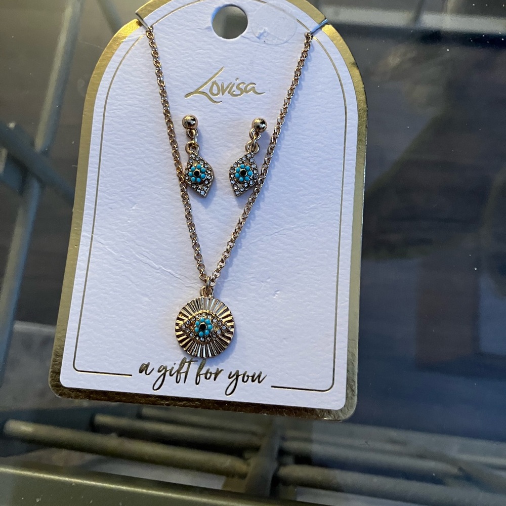 Lovisa Gold and Turquoise Necklace Set